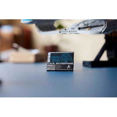 19. LEGO 10356 Icons - Star Trek: USS Enterprise NCC-1701-D