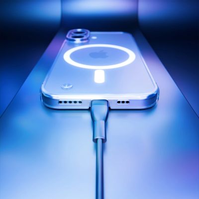 7. 3mk Just20g MagCase for iPhone 16 - transparent