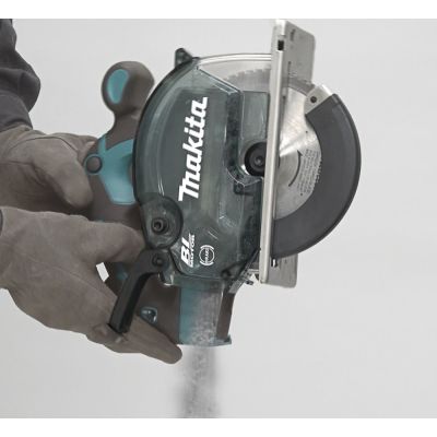 2. Makita DCS553Z Portable Circular Saw 15cm Black, Blue 4200 RPM