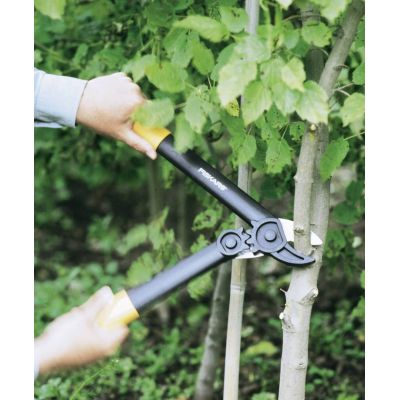 2. FISKARS FS-1000581 (S) L31 POWERGEAR lever-action anvil pruner