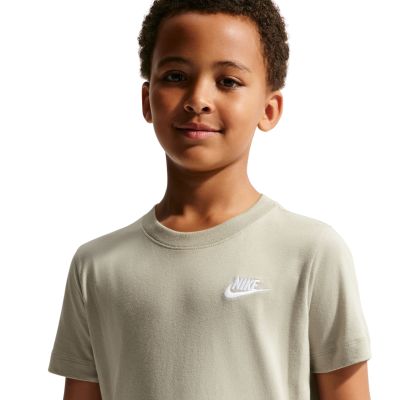 6. Nike Sportswear Kids T-Shirt Green FZ5177 304