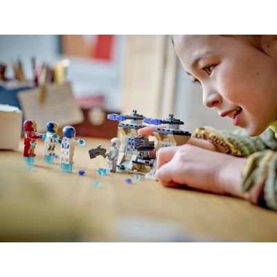 6. LEGO Super Heroes 76288 Iron Man and Iron Legion vs. Hydra Trooper