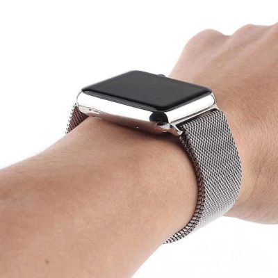 9. Magnetic Strap Apple Watch 38/40mm Magnetic Strap Apple Watch Bracelet - Red