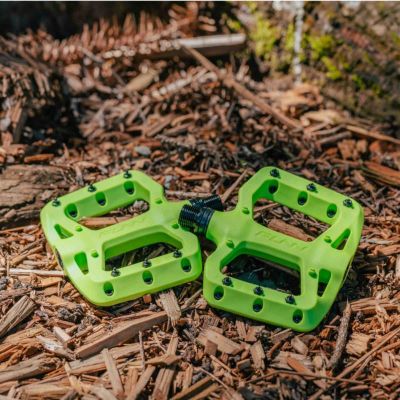 2. FUNN TAIPAN S pedals green