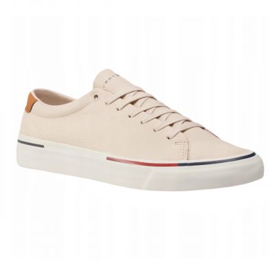 9. Tommy Hilfiger Sneaker M FM0FM02855 shoes