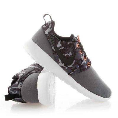 9. Nike Roshe One Print Jr 677782-004 shoes