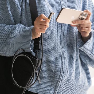 8. Ringke 3.2 gen. 2x2 USB-C, PD 3.1 240W 2m angled cable - black