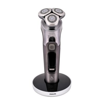 3. PHILIPS i9000 Series Prestige XP Shaver 9402/31