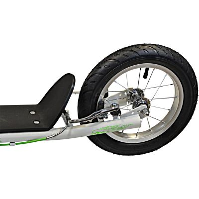 7. SCOOTER ENERO 16 GHOST RAIDER WHITE-GREEN