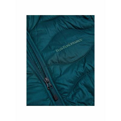 4. PEAK PERFORMANCE W Helium Down Jacket, green