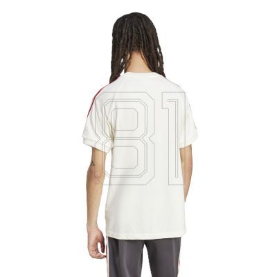 2. adidas Manchester United OG 3S T-shirt IY0045