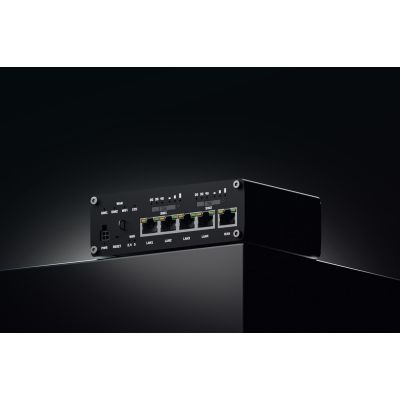 8. Teltonika RUTX12 Mobile Network Router