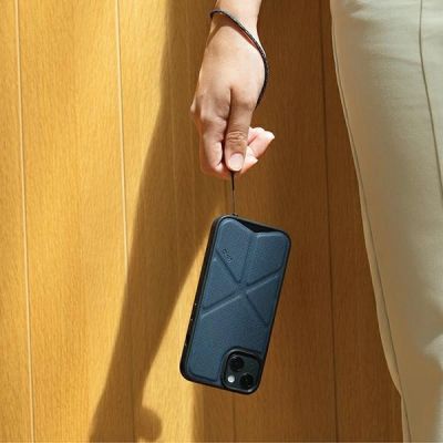 9. Uniq Transforma MagSafe case for iPhone 13 Pro / iPhone 13 - blue