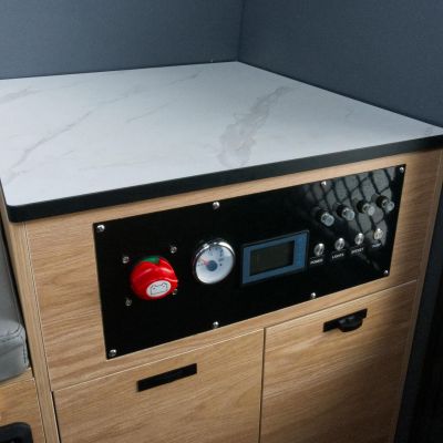 89. OFFLANDER ATAKAMA CAMPER CONSTRUCTION