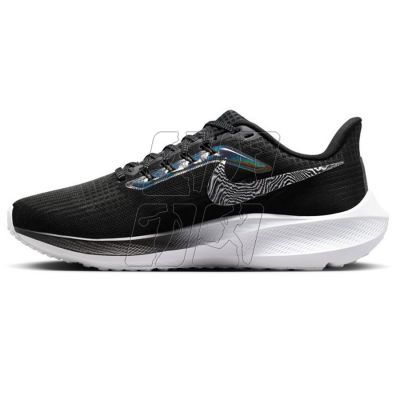 2. Running shoes Nike Air Zoom Pegasus 39 Premium W DR9619 001