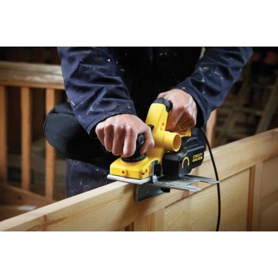 3. STANLEY FME630K 750W PLANER