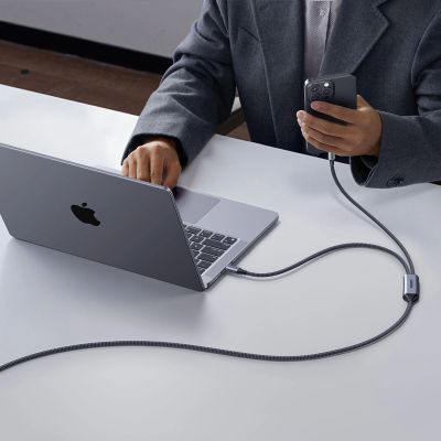 16. Ugreen 2in1 USB-C Cable - 2xUSB-C PD 140W 2m - Black