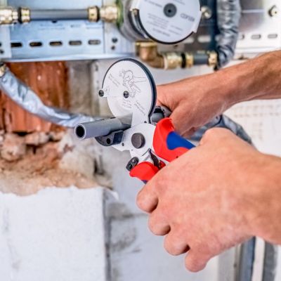 10. KNIPEX PIPE CUTTER FOR COMPOSITE AND PLASTIC PIPES