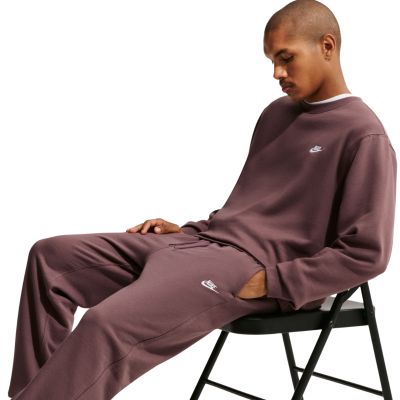 5. Nike Club Men's Pants Brown FN3801 502