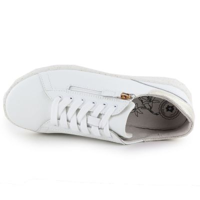 4. Women's white leather sneakers eVento 138