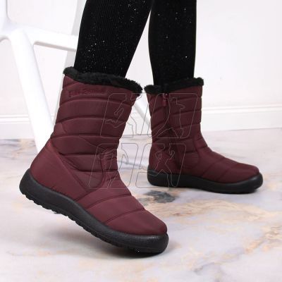 2. Insulated snow boots NEWS W EVE378B