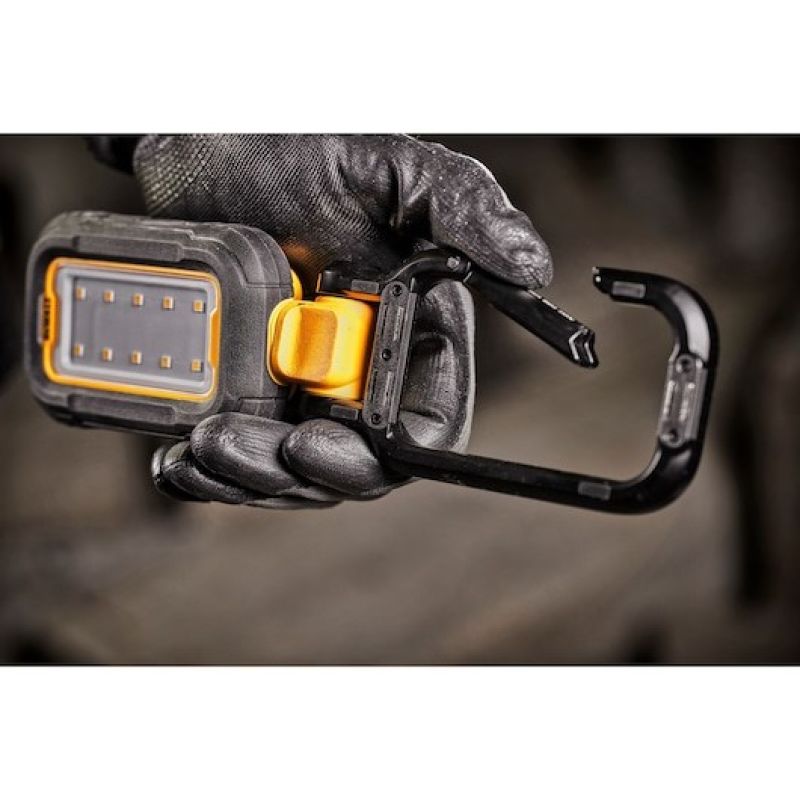 6. DEWALT DCL182 Battery LED Work Lamp USB-C 1000 LM IP54