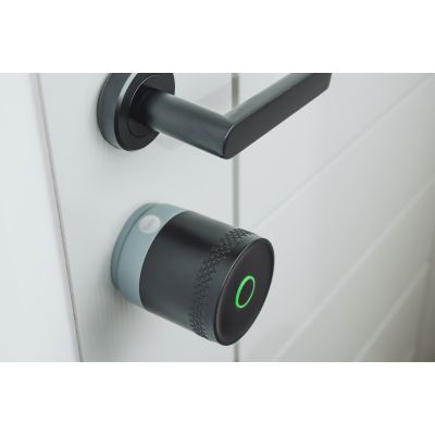 3. Yale Linus Smart Lock L2 Lite Black Smart Door Lock