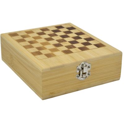 6. STAMINA CHESS AND WINE ACCESSORIES SET