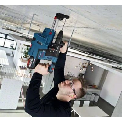 6. Bosch 0 611 910 00G Rotary Hammer 4350 RPM SDS Plus