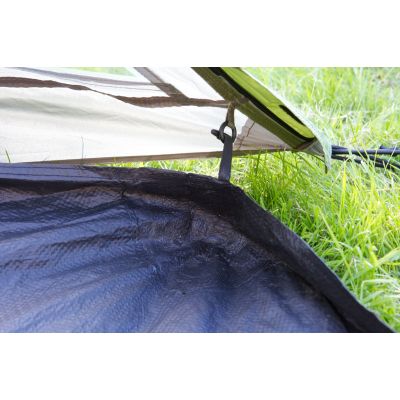 9. Coleman Darwin 4 Plus 4 Person Green Dome Tent/Igloo