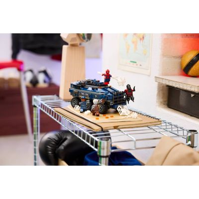 12. LEGO Marvel Super Heroes 76349 - Spider-Man Prisoner Chase