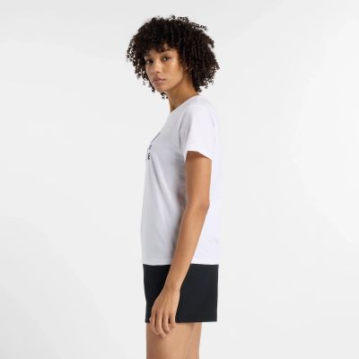 11. New Balance Sport Graphic T-Shirt W WT51540WT