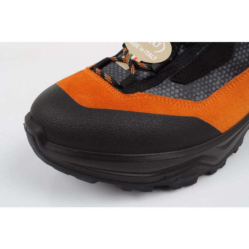 15. Aku Adapta Gore-tex M 494170 shoes