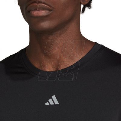 5. T-shirt adidas Techfit Aeroready Long Sleeve Tee M HP0626