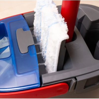 7. Vileda H2prO flat mop