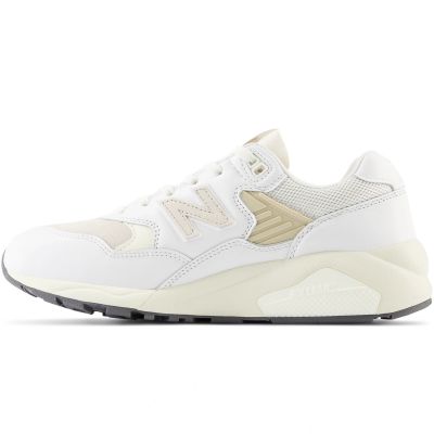 7. New Balance W MT580VTG Shoes