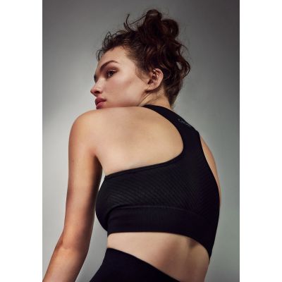 5. CASALL Essential Block Seamless Sport Top Black