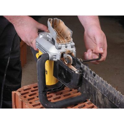 4. DeWALT DWE398 Reciprocating Saw Alligator Saw 430 MM 1700 W