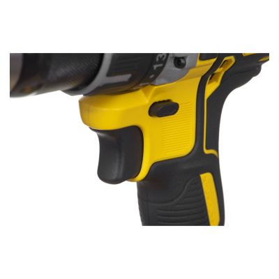 3. DeWalt 2 AKU DCD791P2-QW Cordless Drill/Driver