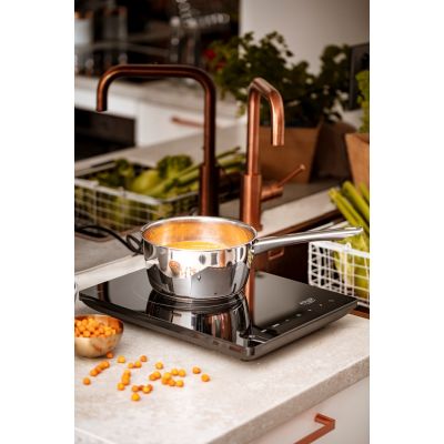 8. ADLER AD 6513 induction cooker