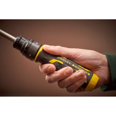 13. Speeddrive ratchet screwdriver with bits