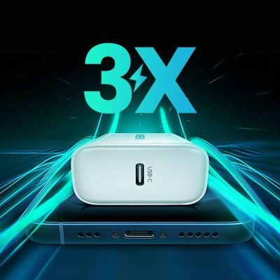 5. Ugreen USB Power Delivery 3.0 Quick Charge 4.0+ 20W 3A Wall Charger (White)