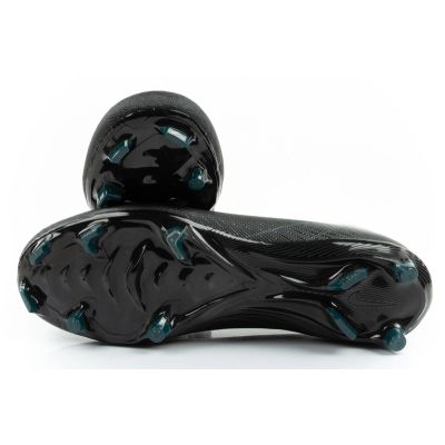 9. Nike Zoom Vapor 16 Academy FG/MG football boots black