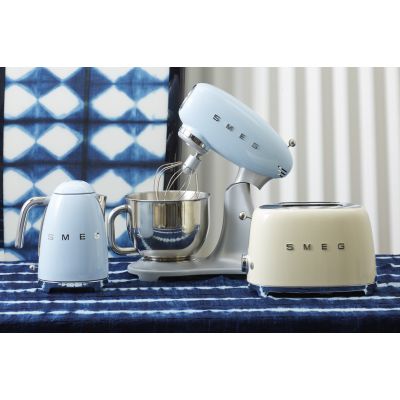 20. SMEG TSF01CREU Toaster