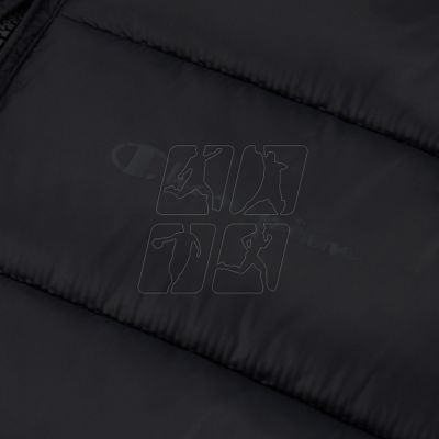 5. Champion Hooded M 220342 KK001 jacket