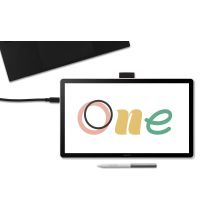 Wacom One 14 Graphics Tablet - On-screen graphics tablet with Wacom One Standard Pen and USB-C cable