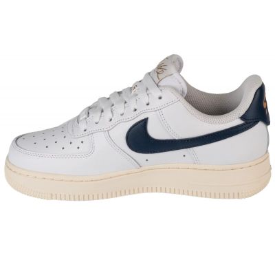 2. Nike W Air Force 1 07 EasyOn W HJ9122-100 Shoes