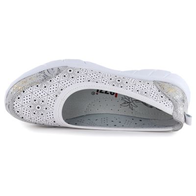 3. Women's leather ballet flats with openwork pattern, white Jezzi 9997