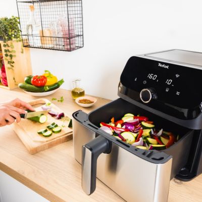 7. TEFAL EY855D10 air fryer