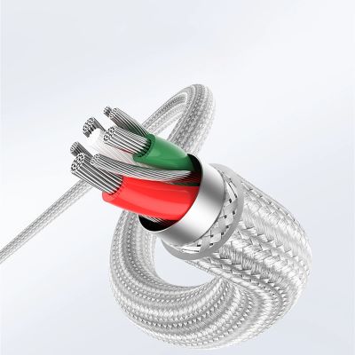 8. Ugreen US304 70523 USB-C / Lightning MFi cable 1m - silver